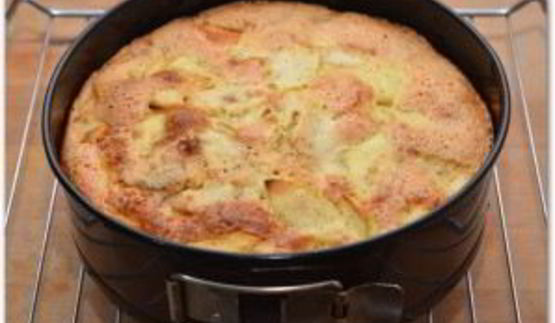 шарлотка с яблоками без разрыхлителя