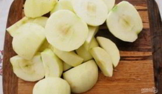 шарлотка с яблоком