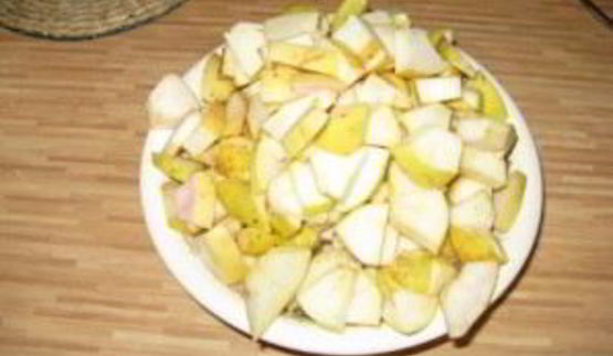 шарлотка со сметаной и яблоками