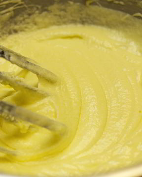 Тесто для шарлотки с яблоками