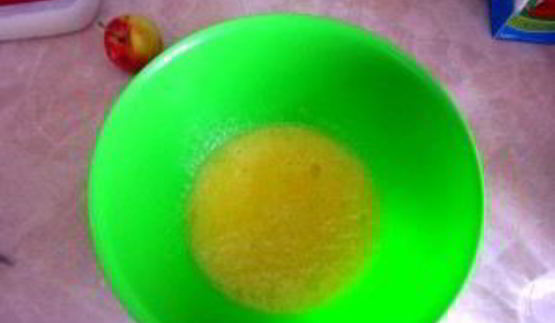 яблочная шарлотка