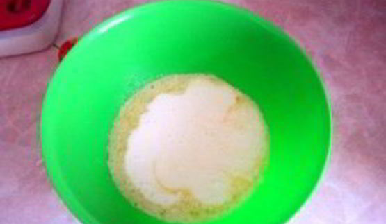 яблочная шарлотка