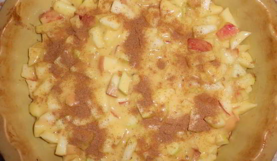 яблочно-медовая шарлотка