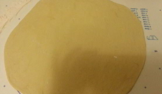 мясо-капустный штрудель из кабачкового теста