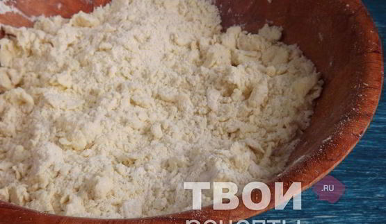 штрудель с грушей и сыром дор блю