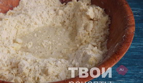 штрудель с грушей и сыром дор блю