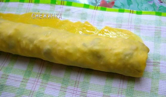 штрудель с картофелем и грибами в сливочно-сырном соусе