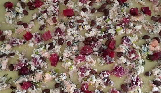 штрудель с лососем, фасолью и рикоттой