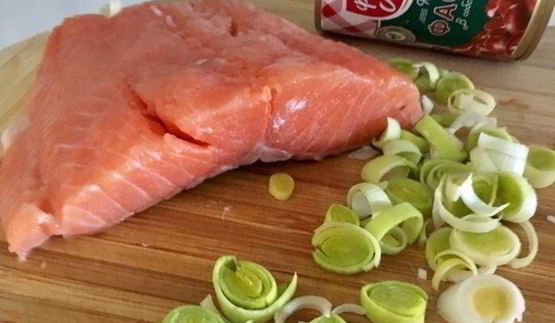 штрудель с лососем, фасолью и рикоттой