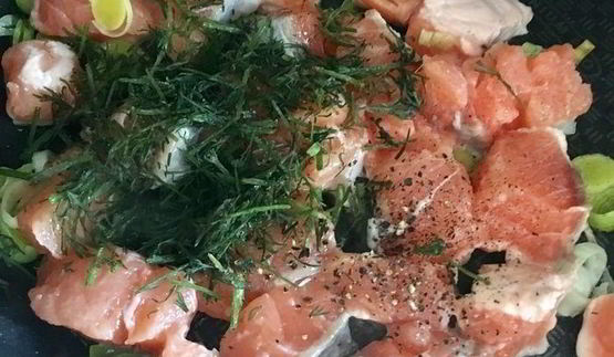 штрудель с лососем, фасолью и рикоттой