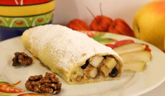 штрудель с яблоками