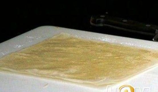 штрудель с яблоком и корицей под кремом англес