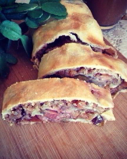 Рецепт сливового штруделя