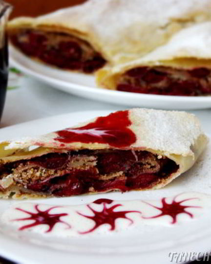 Рецепт вишневого штруделя