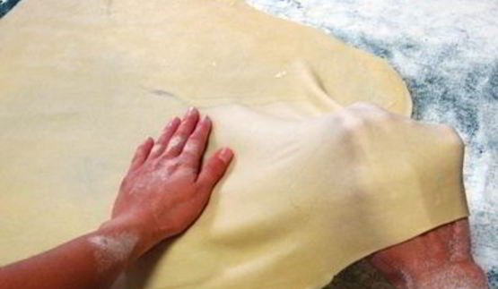 яблочный штрудель с грецкими орехами