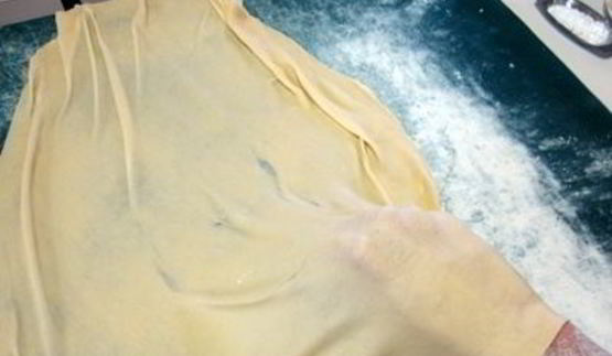 яблочный штрудель с грецкими орехами