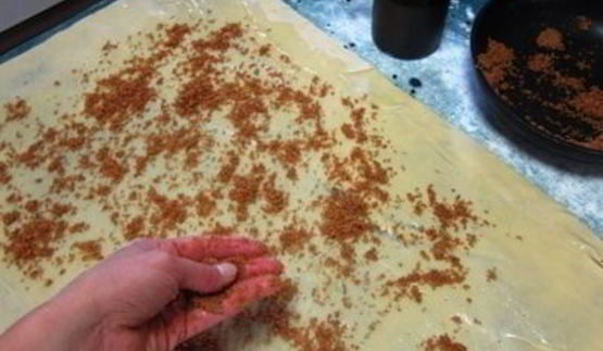 яблочный штрудель с грецкими орехами