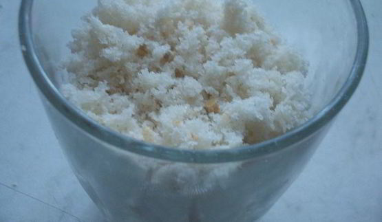 яблочный штрудель с изюмом и карамельной крошкой