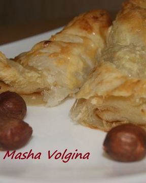 Слоеные трубочки с вареной сгущенкой и орехами