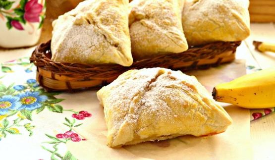 слойки с бананами