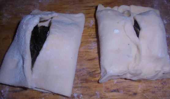 слойки с сыром и морской капустой