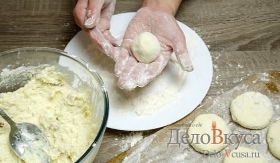 сырники из творога с изюмом