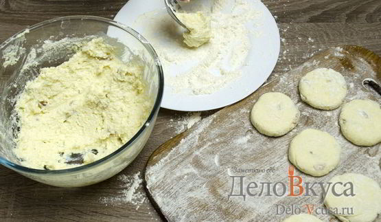 сырники из творога с изюмом