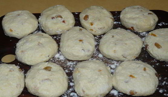 сырники с курагой и изюмом