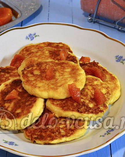 Рецепт сырников с курагой