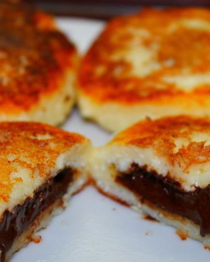 Рецепт сырников с шоколадной начинкой