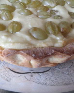 Творожник с виноградом