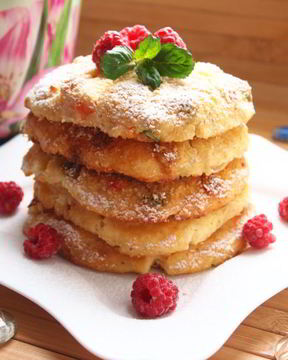 Запеченные сырники с цукатами