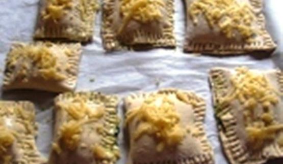 сырно шпинатные слойки