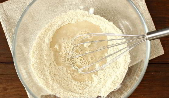 быстрое дрожжевое тесто на воде на пирожки