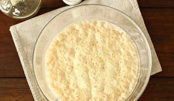 быстрое дрожжевое тесто на воде на пирожки