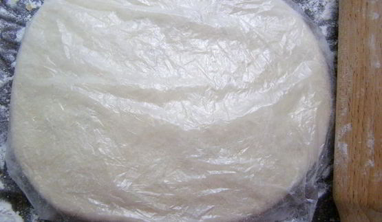 домашнее слоеное дрожжевое тесто