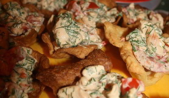 хрустящие корзинки с курицей из домашнего слоеного теста