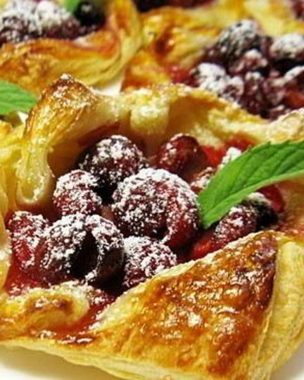 Рецепт слоеного теста с вишней