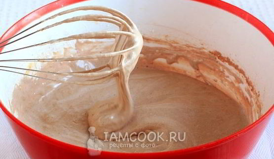 бисквитный торт панчо со сливочным кремом и ягодами