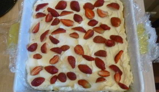 клубничный торт с белым шоколадом