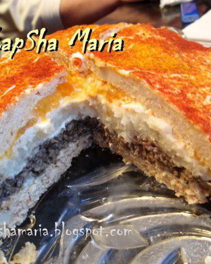 Рецепт куриного слоеного торта с грибами и цветной капустой