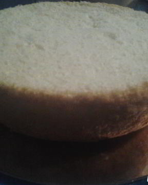 Нежный и пушистый бисквит с арахисом