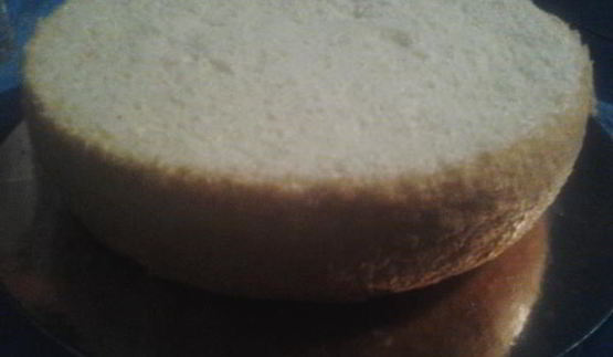 нежный и пушистый бисквит с арахисом