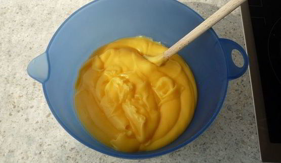 пасхальный кремообразный шоколадный торт с яичным ликером