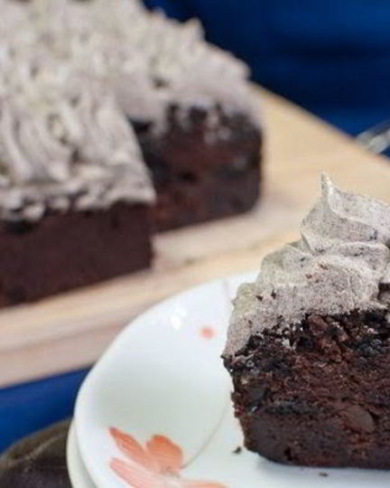 Рецепт шоколадного торта с печеньем