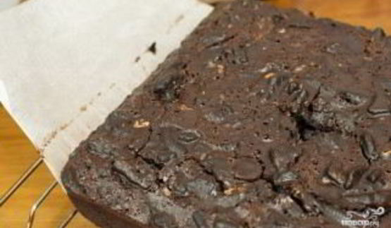 шоколадный торт с печеньем