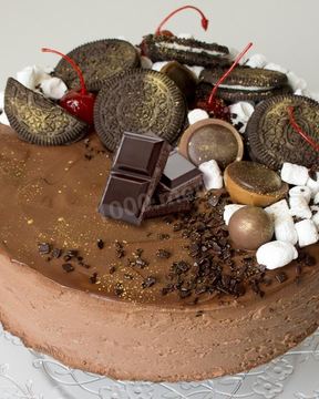 Торт из крошки печенья с выпечкой