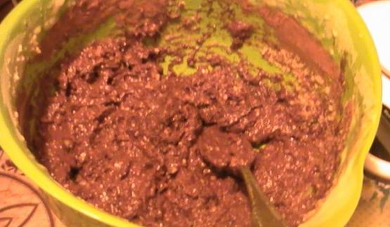 торт с бантом из мастики букет роз