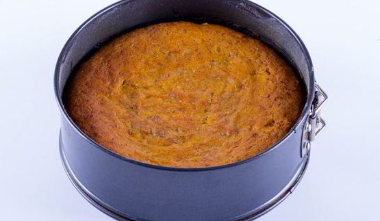 торт с тыквой и сабайоном на белом шоколаде