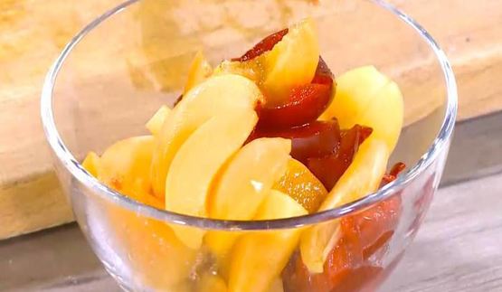 гречишные вафли с фруктами и йогуртом